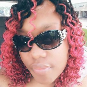 Meet your Posher, Sheena